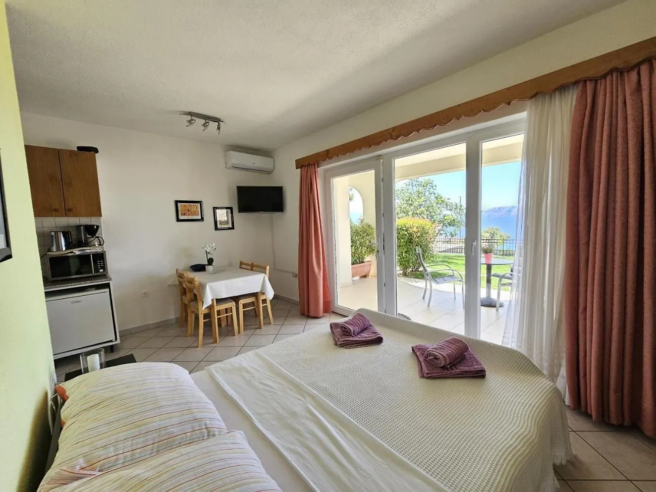 Keti 2 Nv - Studio Apartment With Terrace Novi Vinodolski